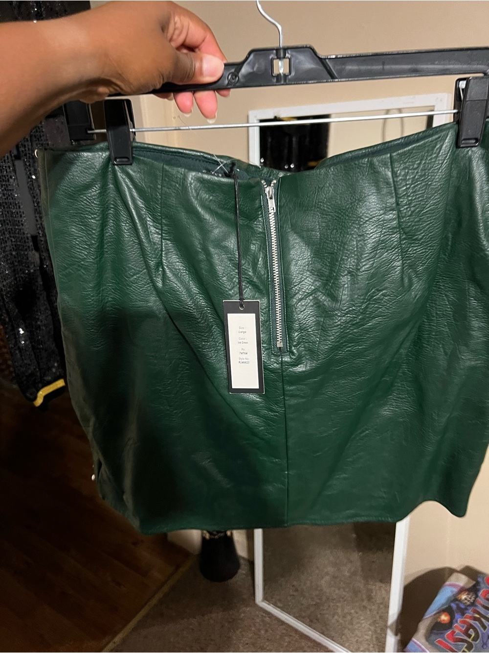 Romeo & Juliet Couture Dark Green Mini Skirt with Red Floral Embroidery - Picture 4 of 5